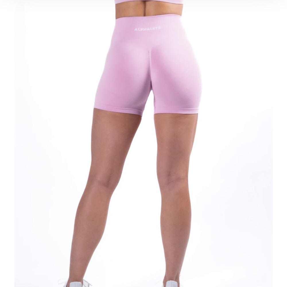 Bloom pink amplify shorts